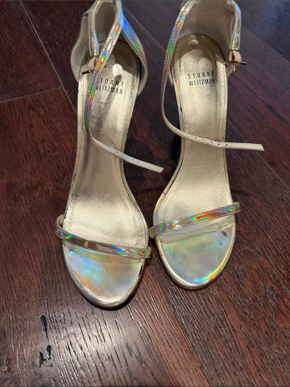 Stuart Weitzman Holographic Gold Strappy Stiletto Heels Size 8 1/2 - Picture 2 of 6